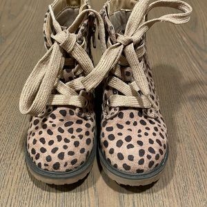 Cat and Jack cheetah print toddler boots